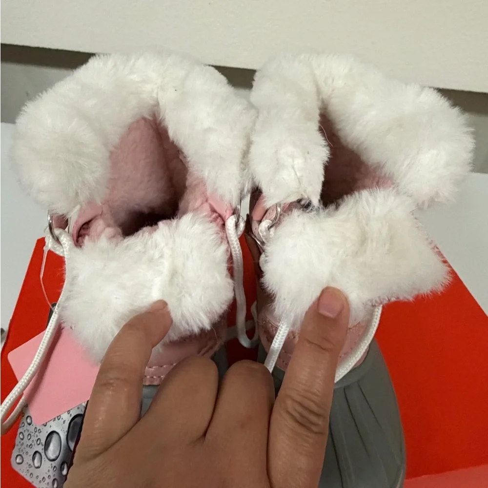 London Fog Pink and Gray Girls Faux-Fur Winter‎ Boots